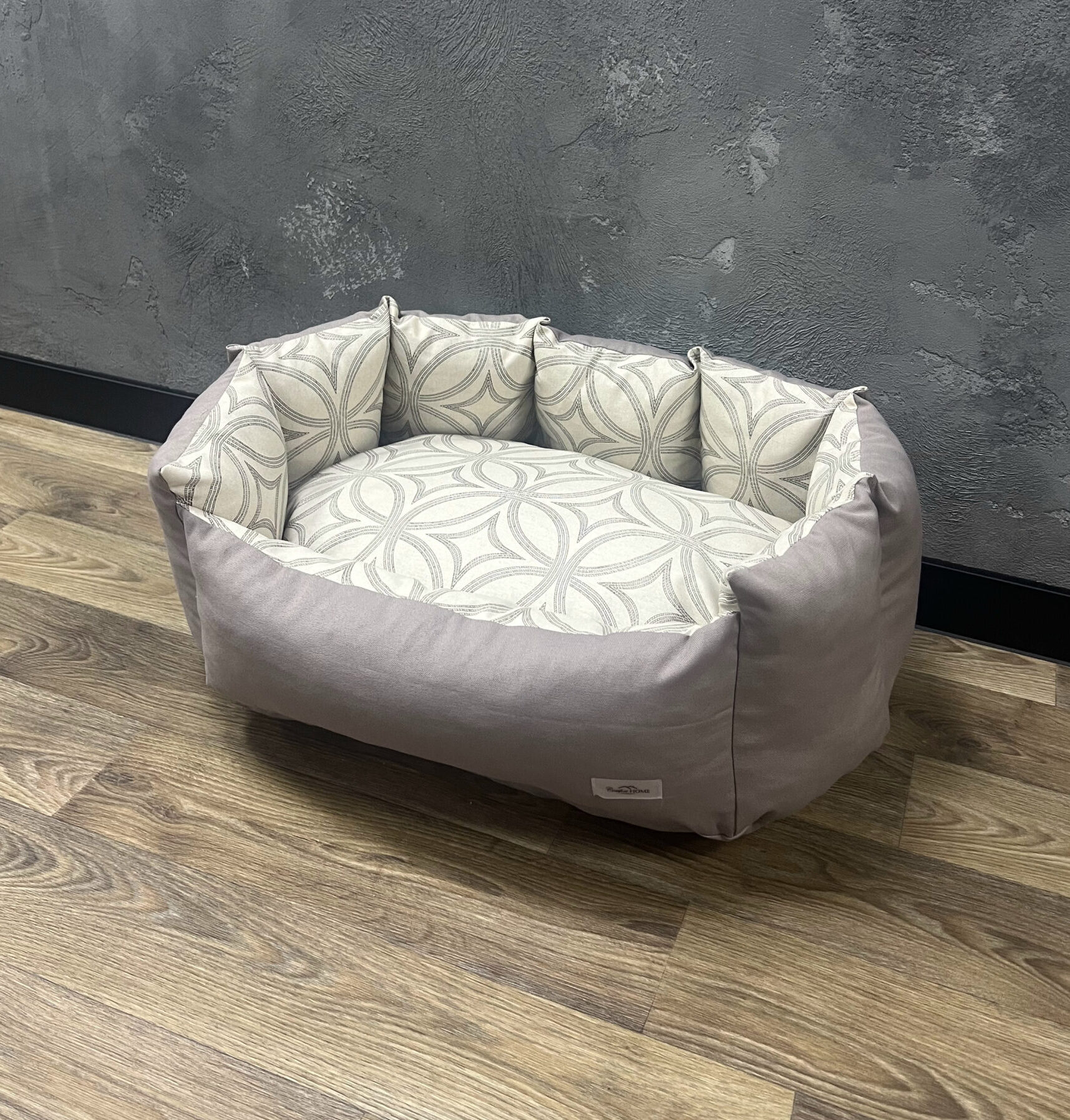 Лежак для котів та собак панама модель 1 “Ornament beige”