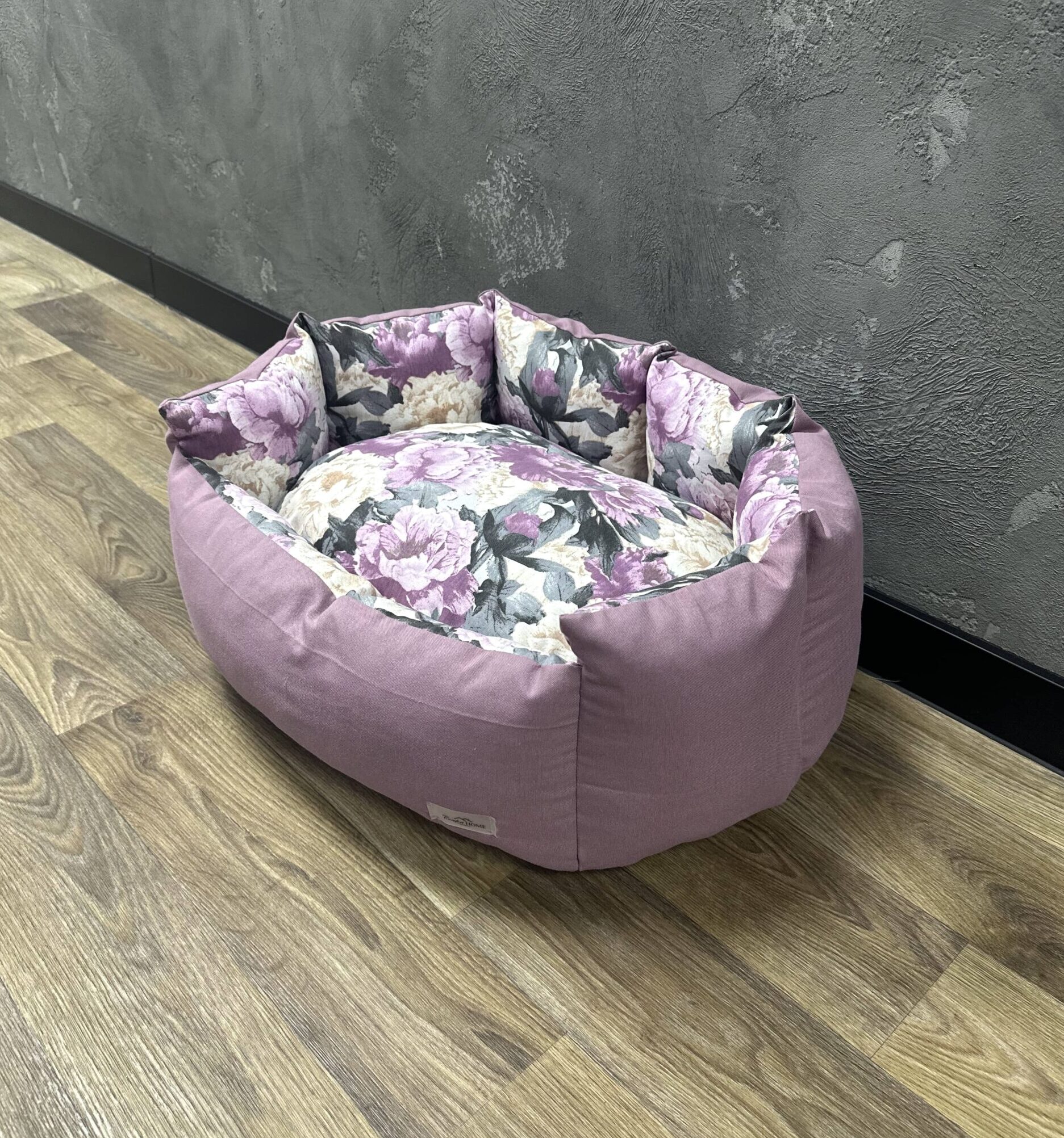 Лежак для котів та собак панама модель 1 “Ashen flowers violet”