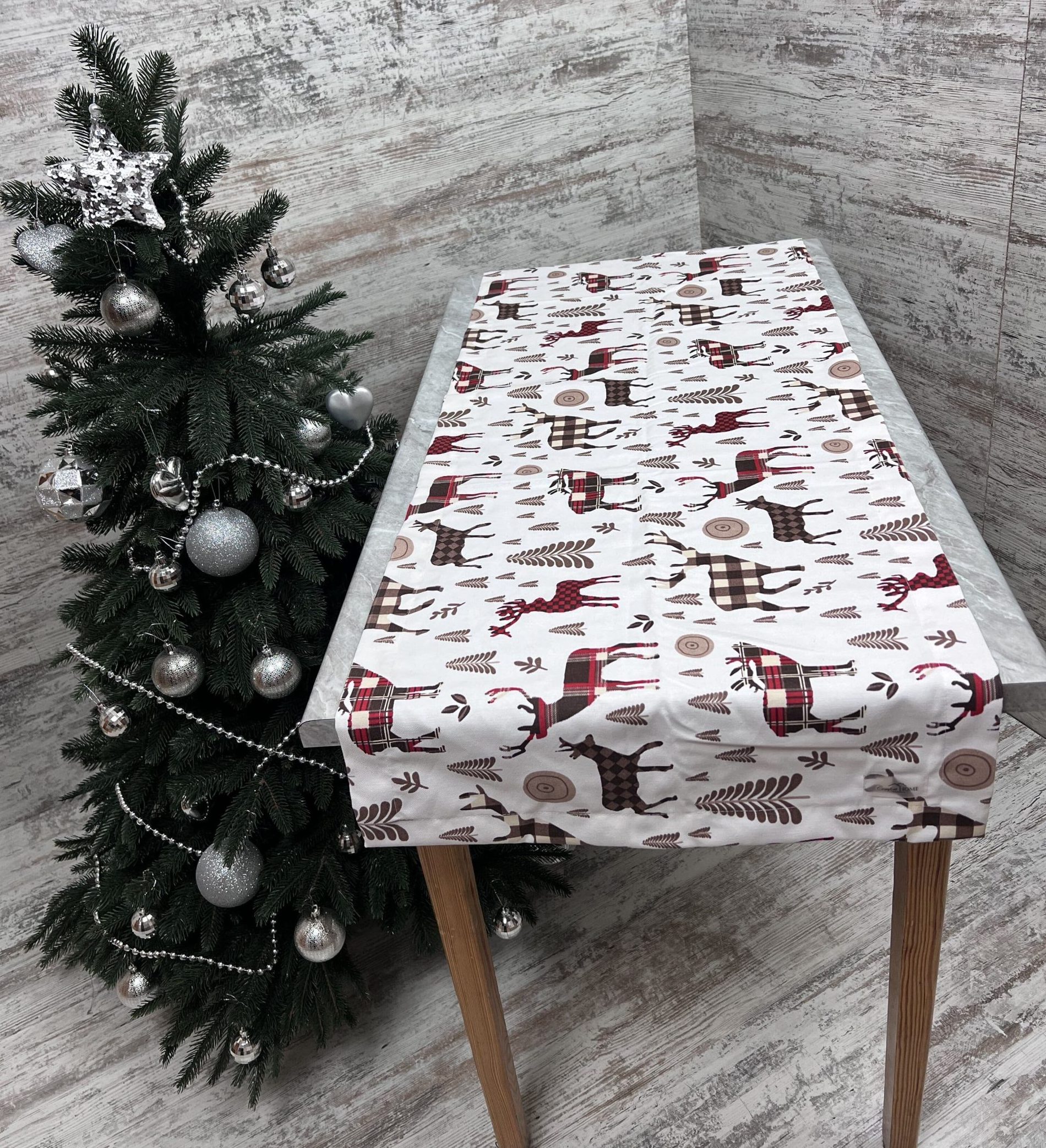 Доріжка на стіл (раннер) новорічна "X-mas Red Deer"