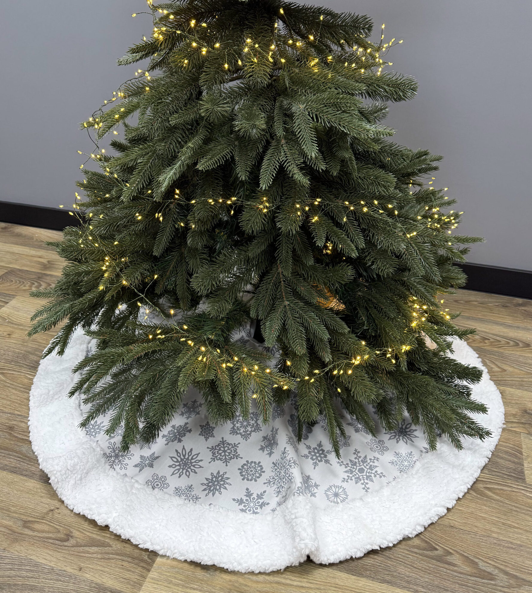 Спідниця під ялинку "X-mas Silver Snowflakes"