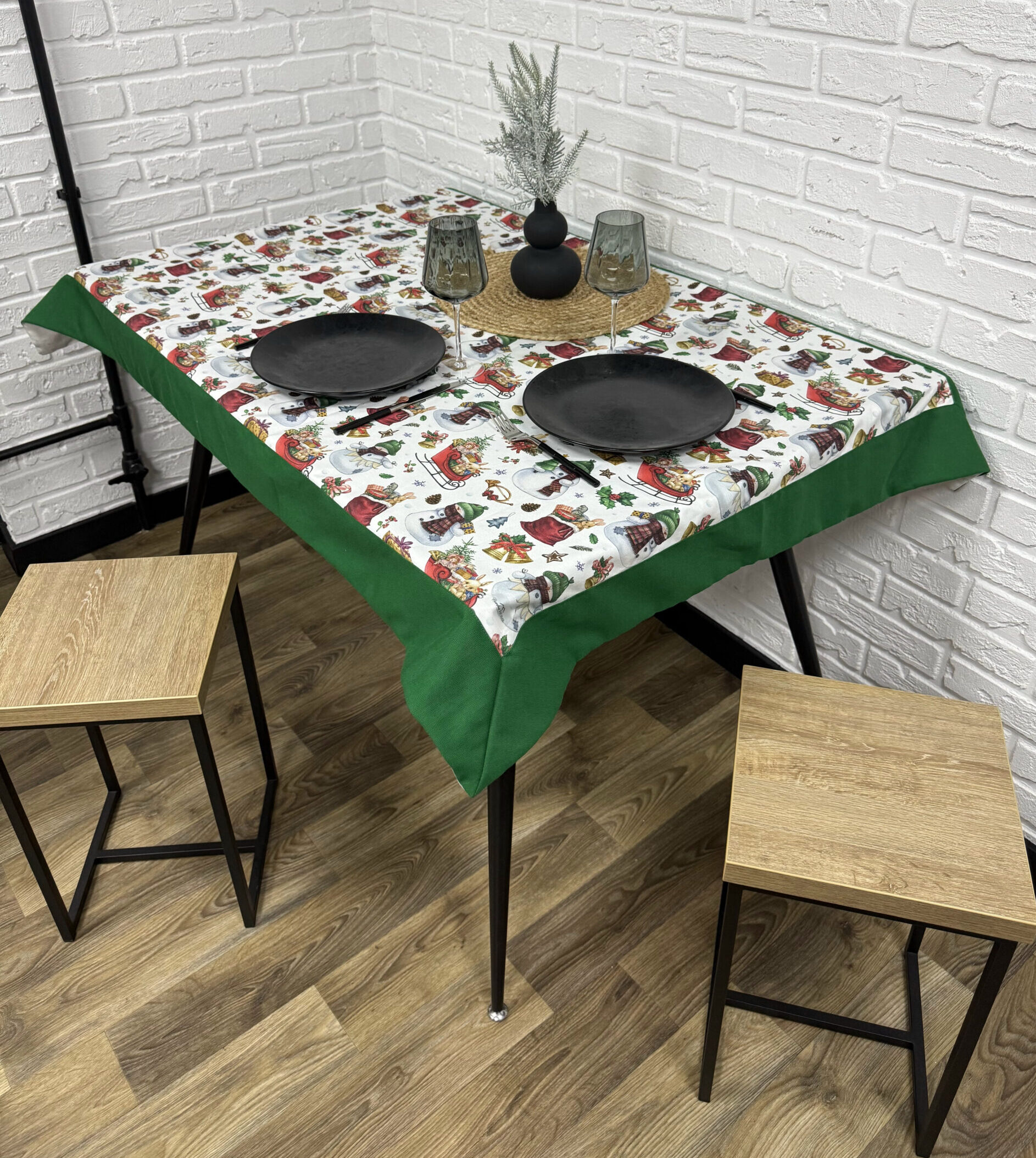 Скатертина водовідштовхувальна новорічна (з тефлоновим покриттям) “X-mas Holiday”