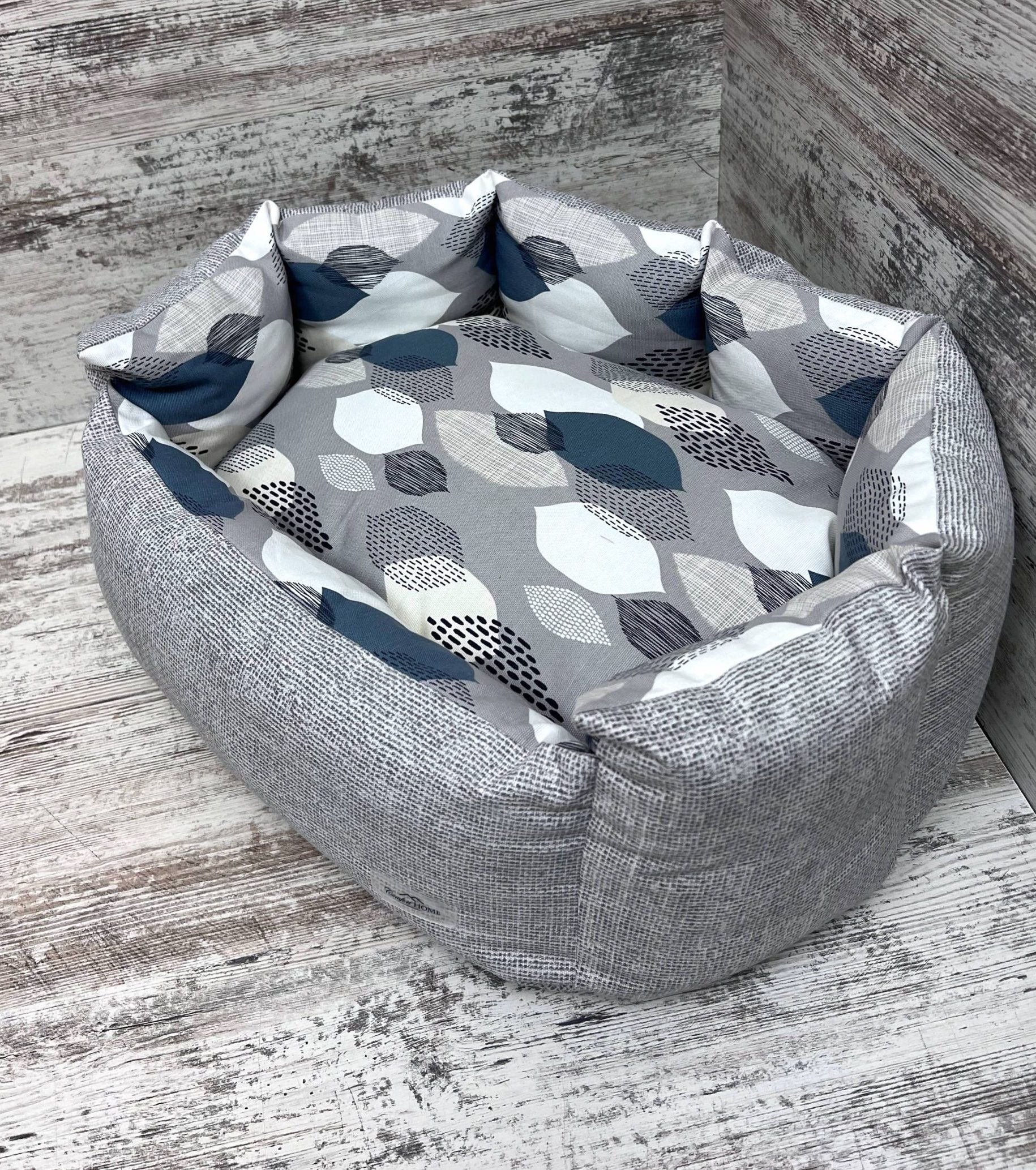 Лежак для котів та собак панама модель 1 “Leaves blue”