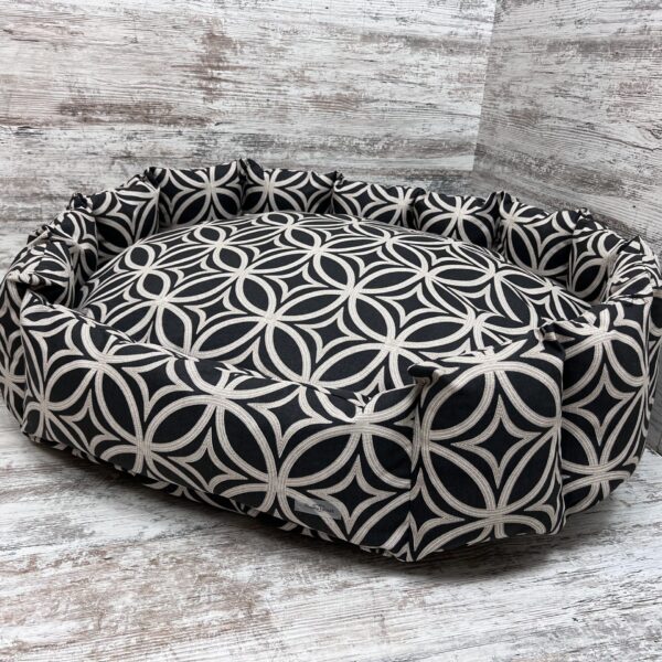 Лежак для котів та собак панама модель 1 “Ornament black”