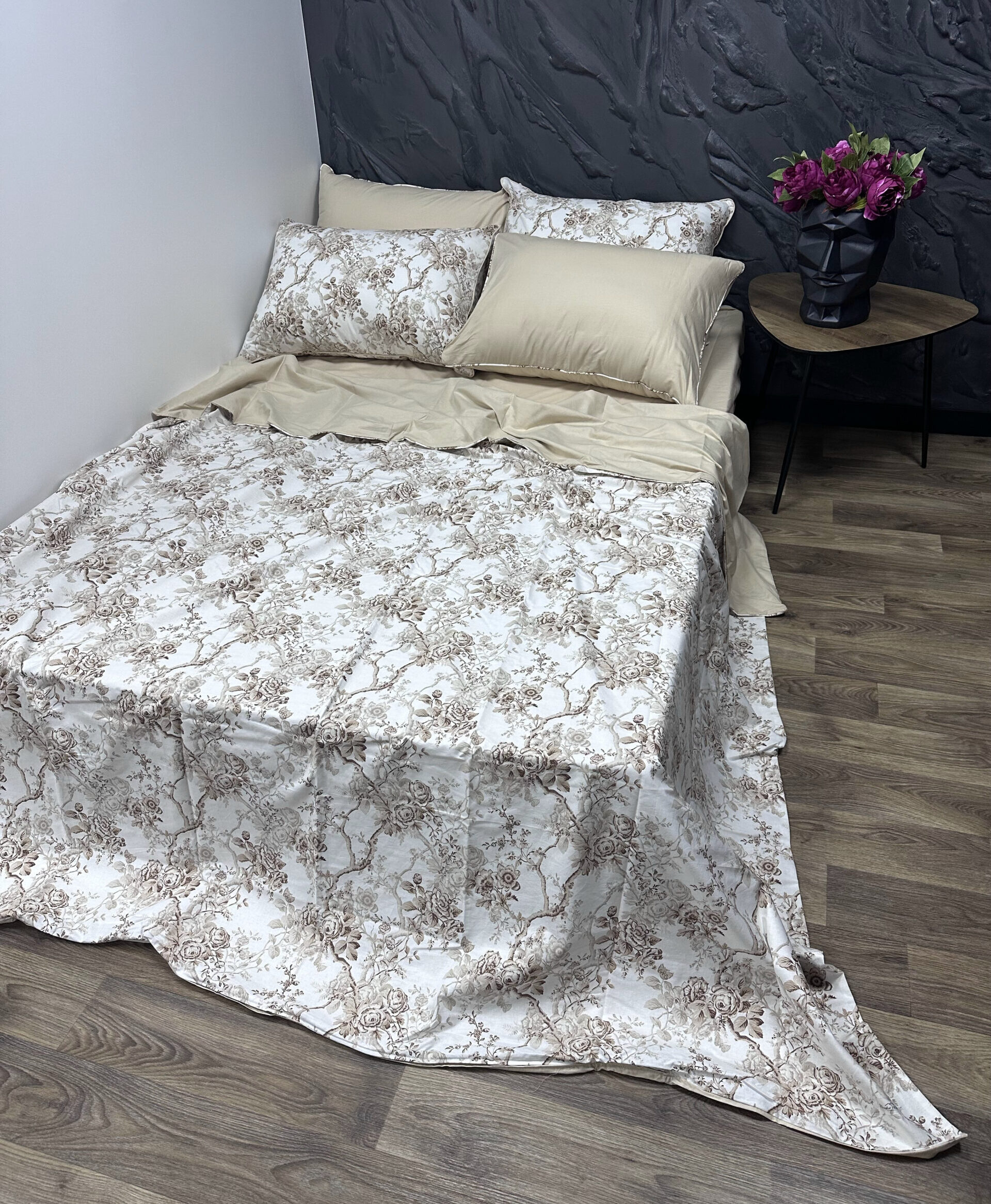 Комплект постільної білизни "East flowers beige"