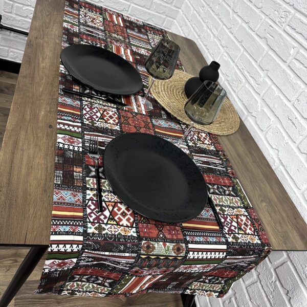 Доріжка на стіл (раннер) "Patchwork design"