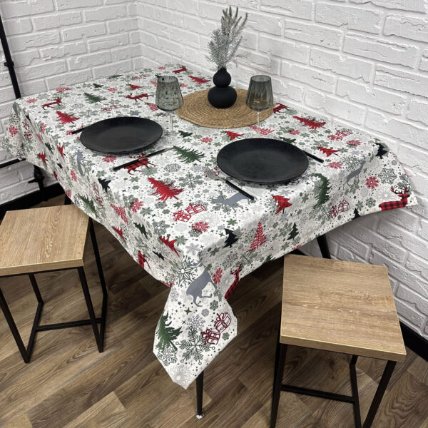 Скатертина водовідштовхувальна новорічна (з тефлоновим покриттям) “X-mas Red Fir Trees”