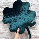 Подушка "Clover" велюрова мармурова 35х35 см