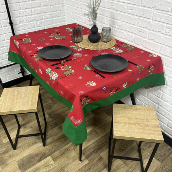 Скатертина водовідштовхувальна новорічна (з тефлоновим покриттям) “X-mas Fawn”