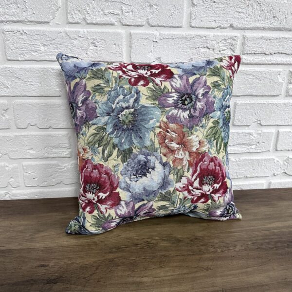 Подушка жакардова "Flowers" 40х40 см