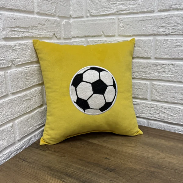 Подушка з вишивкою “М'яч” велюрова 40х40 см