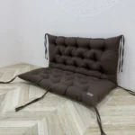 Коричневий
