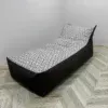 Коричневий