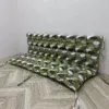 Зелений