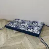 Синій